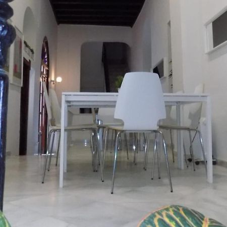 Auberge de jeunesse Residencia Viriato à Séville Extérieur photo