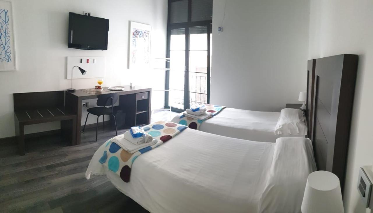 Auberge de jeunesse Residencia Viriato à Séville Extérieur photo