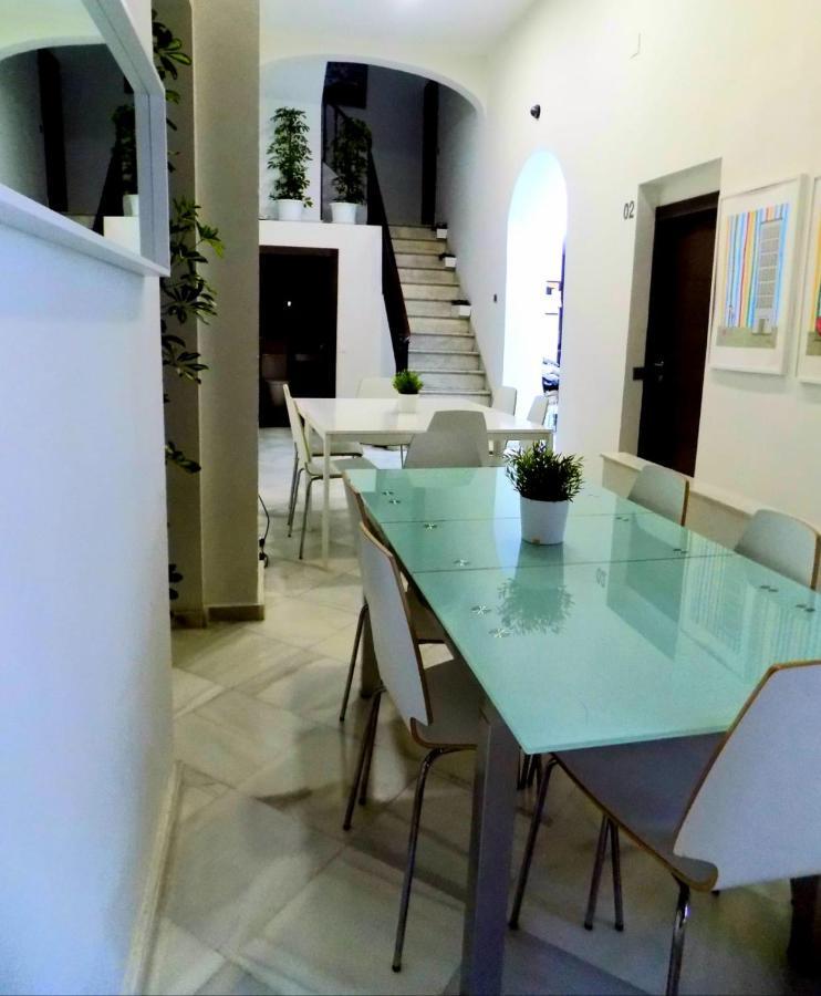 Auberge de jeunesse Residencia Viriato à Séville Extérieur photo